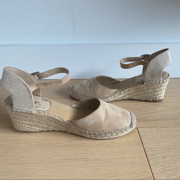 Botkier "Elia" Ankle Strap Espadrille Wedge Sandals Sand Nude sz 6 Nubuck - Picture 3 of 8